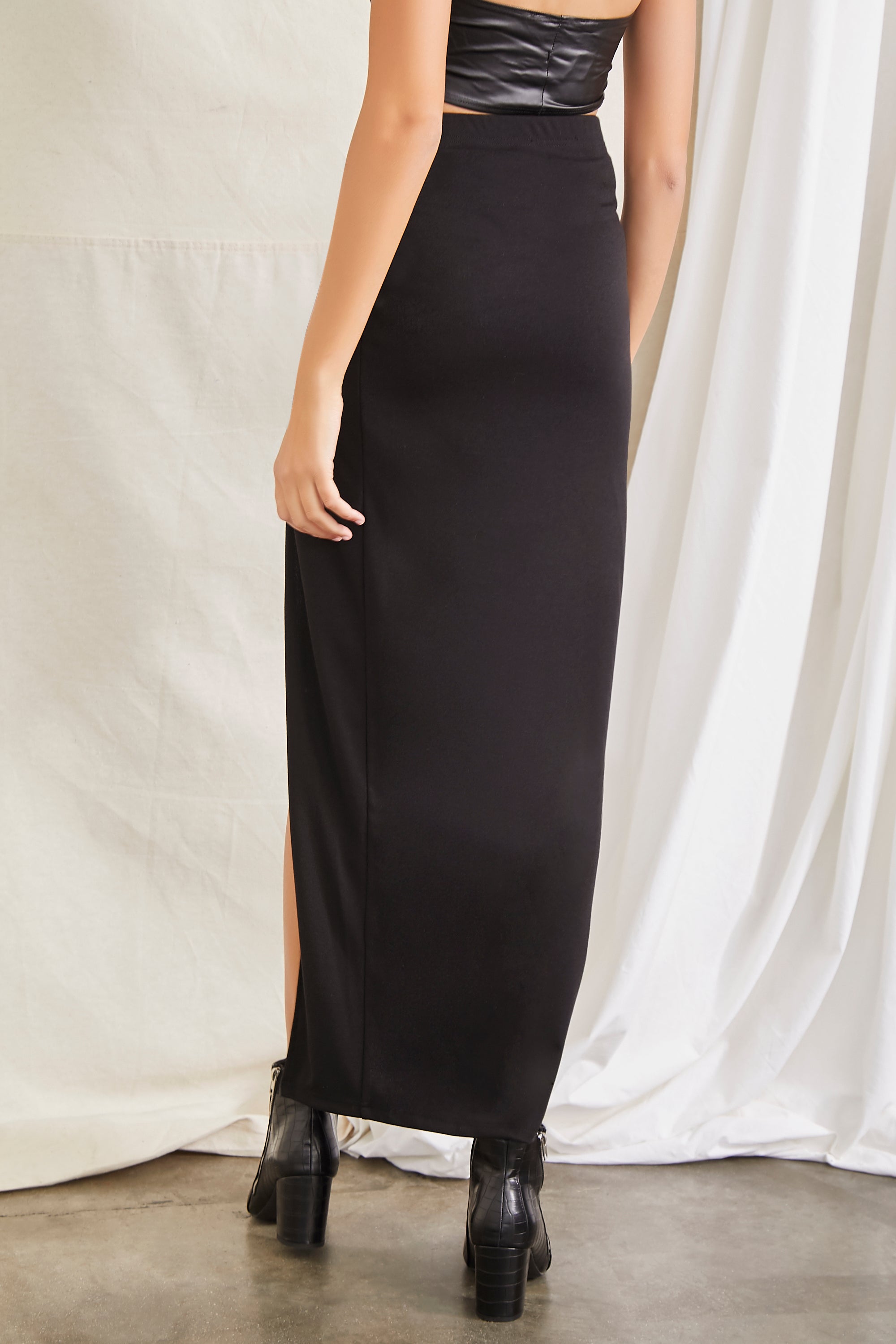 Black Knotted Maxi Skirt 3